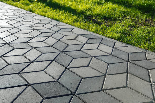 Best Driveway Pavers Contractor  in Brentwood, MO