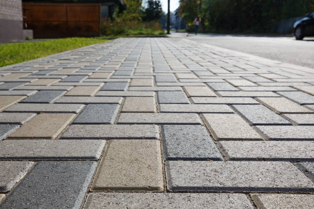 Best Driveway Paving Contractor  in Brentwood, MO